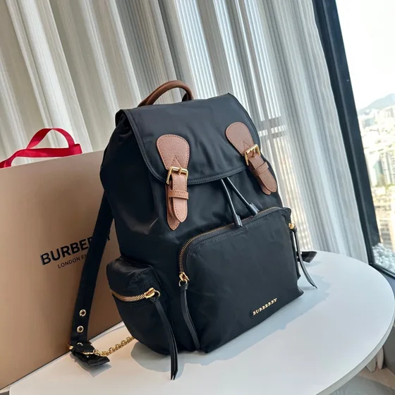 Burberry Drawstring Flap Functional Ryggsekk Sort Ryggsekk