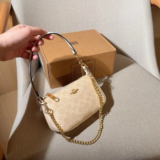 Coach Nolita 19 In Signature Парусина Бежевый Сумка на плечо