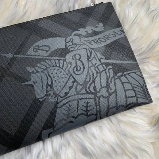 Burberry Mallette Noir Check 30x19 5cm everyday