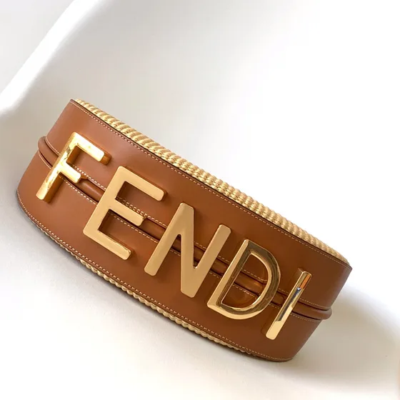Fendi Medium Le Cœur Bag Raffia Calfskin Beige Brown Hobo