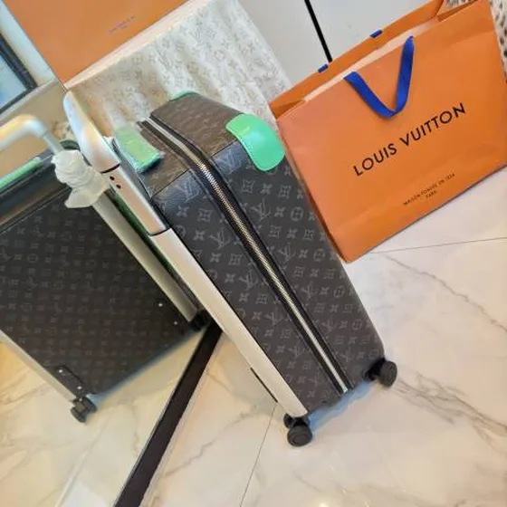 Louis Vuitton kuffert Sort Monogram with Grøn trim travel