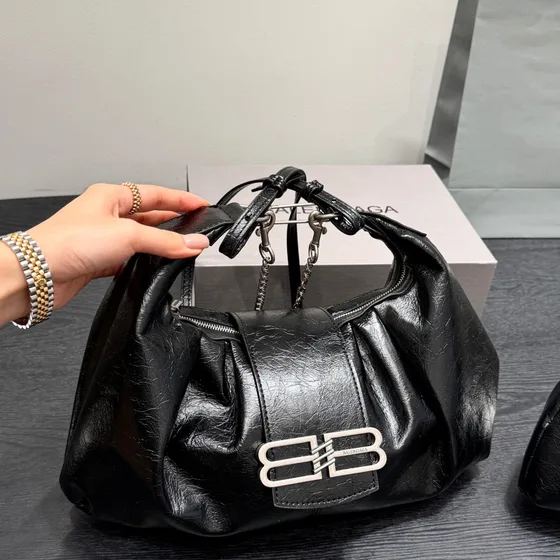 Balenciaga Pamela Zwart Bovenhandgreep