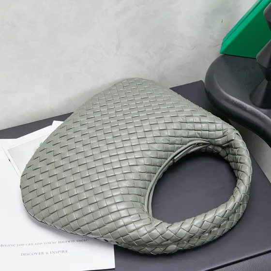 Bottega Veneta Hop Bag Abu-abu Hobo