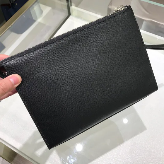 Prada Saffiano Kulit Clutch Hitam Clutch