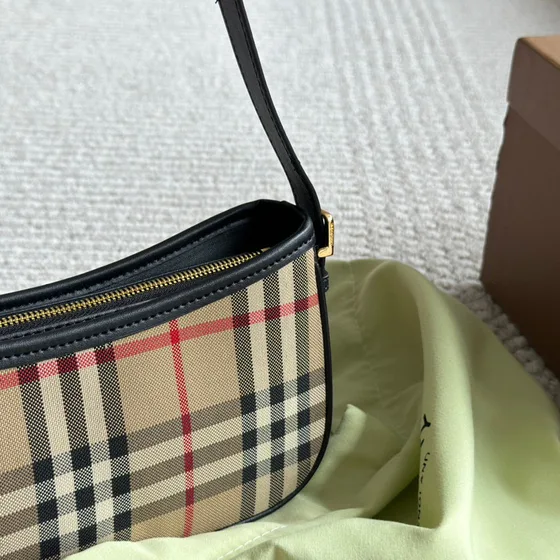 Burberry Vintage Check Skuldertaske Archive Beige Skuldertaske