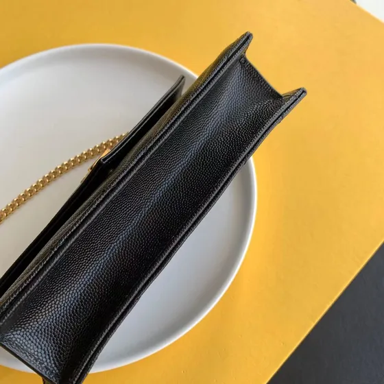 YSL Cassandre Matelassé Envelope Chain Carteira Preto Woc