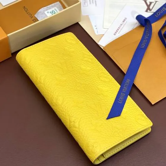 Louis Vuitton M69038 Gul Taurillon Monogram 10 x 19 x 2 cm everyday