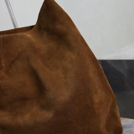 YSL Unknown สีน้ำตาล Hobo