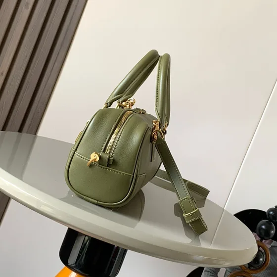 Loewe Amazona 23 Avocado Green 23 11 9cm Top Handle