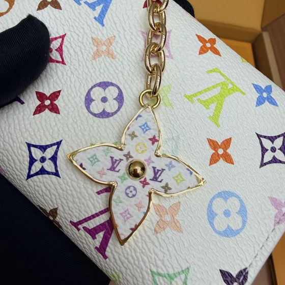 Louis Vuitton Metis Chain Portefeuille Blanc Multicolore Woc