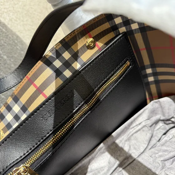 Burberry Embossed Crest Leather Tote Bag Black Tote Bag