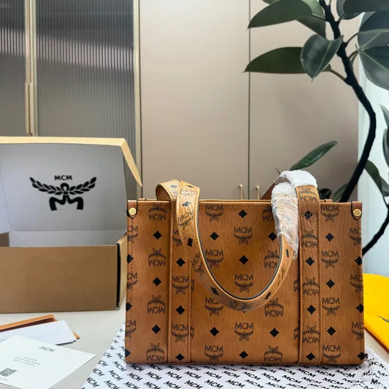 MCM München Tote In Visetos Cognac Shoppertasketur