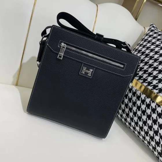 Hermes messenger Black 24x26x6cm