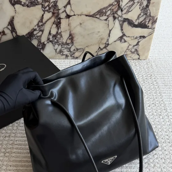 Prada Soft Vitello Tote Nero Borsa tote