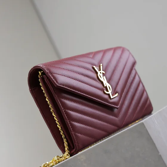 YSL Cassandre Envelope Chain Wallet نبيتي Woc
