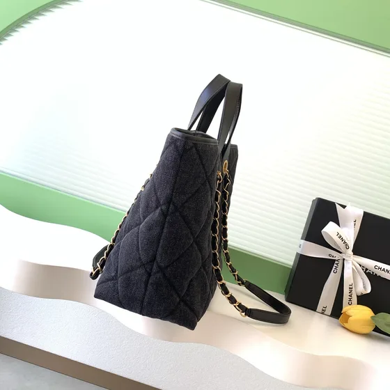Chanel Quilted Tote Marineblå Blå Shoppertasketur