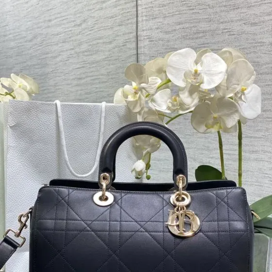 Dior Lady Dior أسود Top Handle