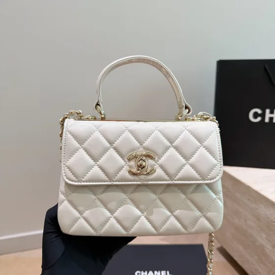 Chanel Trendy Cc وردي Top Handle