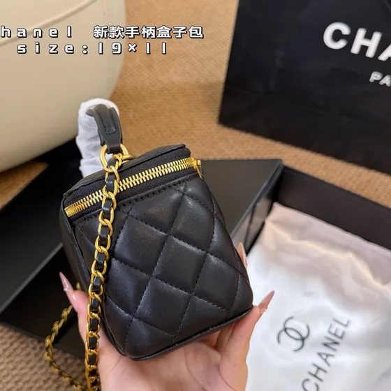 Chanel Верхняя ручка Vanity Case Чёрный 19cm Vanity