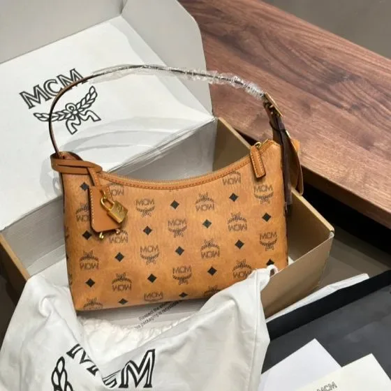 MCM Aren Hobo Cognac Hobo