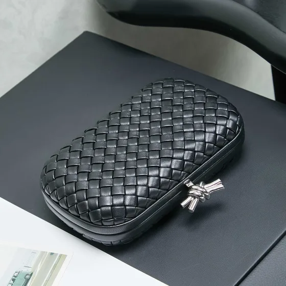 Bottega Veneta Intrecciato Knot Clutch Black Clutch