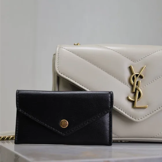 YSL Cassandre Matelassé Envelope Chain Tegnebog Creme Hvid Crossbody