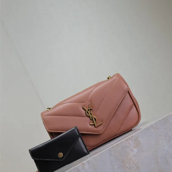 YSL Cassandre Matelassé Chevron Small Envelope Chain Bag Blush Lyserød Crossbody