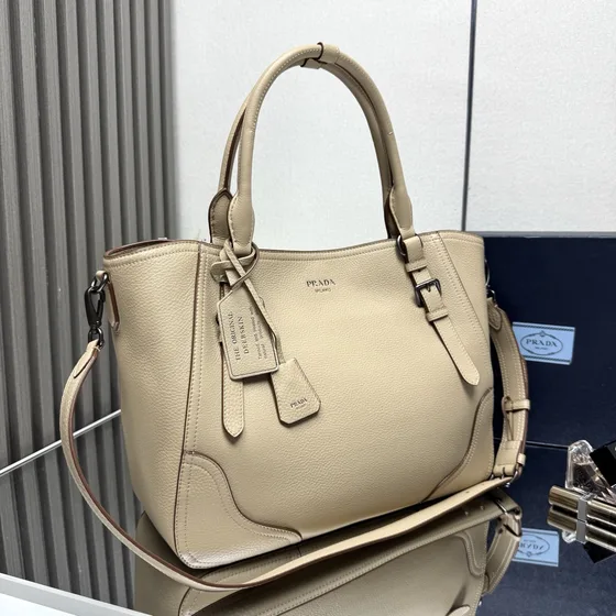 Prada Læder Håndtaske With Shoulder Strap Beige Shoppertasketur