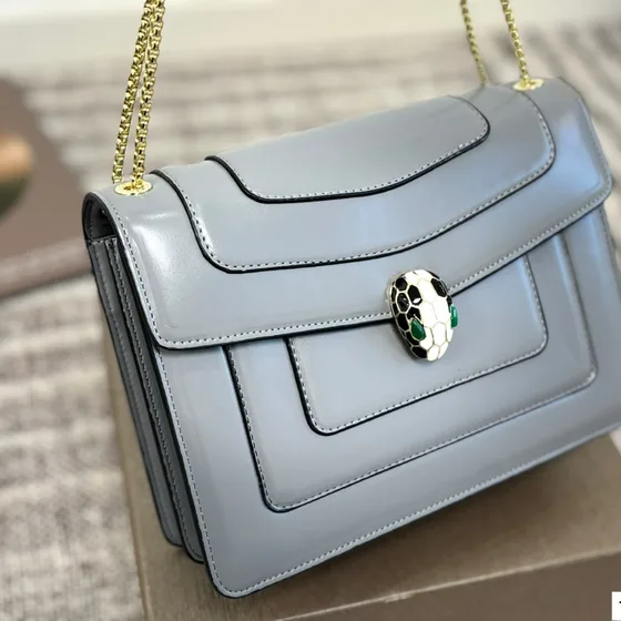 Bvlgari Serpenti Forever Grau Crossbody