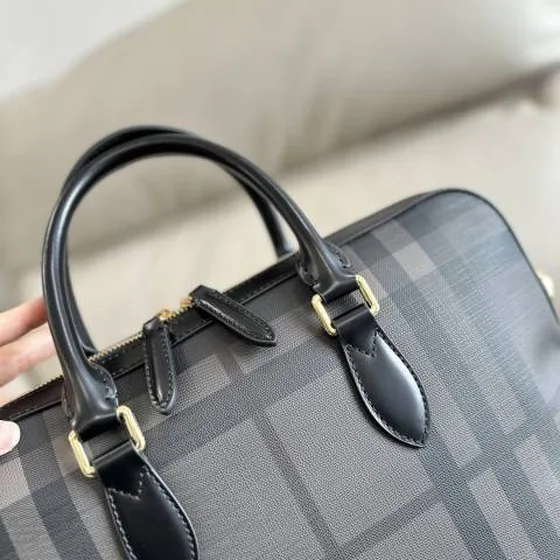 Burberry Mallette Charcoal Check 37 x 5 x 27cm business