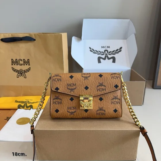 MCM Tracy Crossbody Brieftasche On Chain Cognac 23cm Woc
