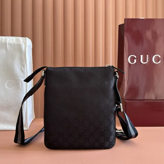 Gucci Gg Nylon Messenger Bag Black Crossbody