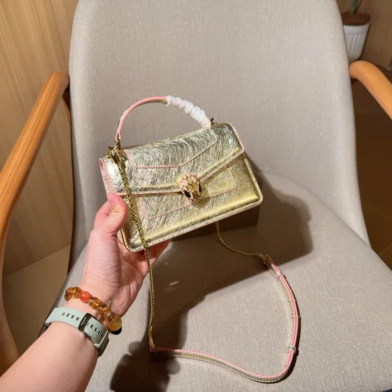 Bvlgari Serpenti Forever Maxi Chain Crossbody-Tasche Gold Crossbody