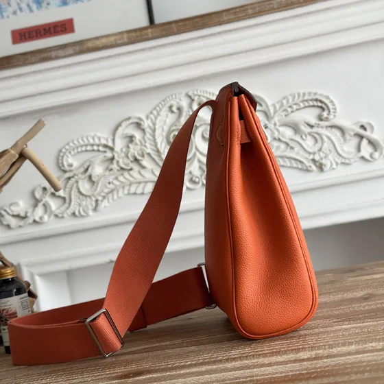 Hermes Kelly Akkad Laranja Crossbody