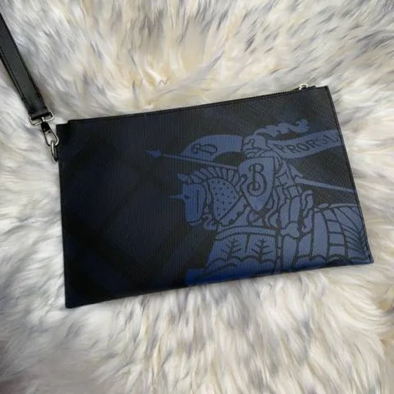 Burberry Noir Bleu London Check 30x19 5cm everyday