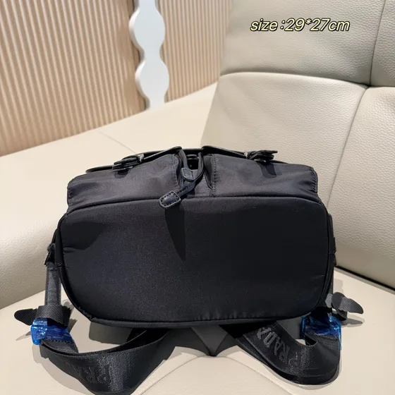 Prada Re-Nilon Medium Backpack Hitam 29*27cm Backpack