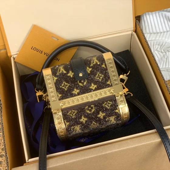 Louis Vuitton Camera Box Preto Dourado Crossbody