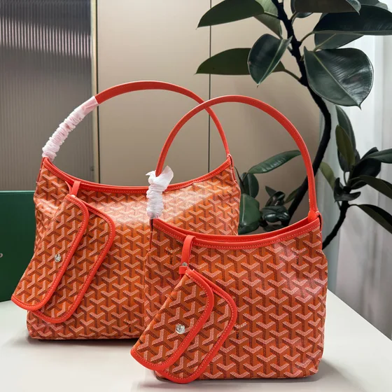Goyard Boheme Hobo Jaune Hobo