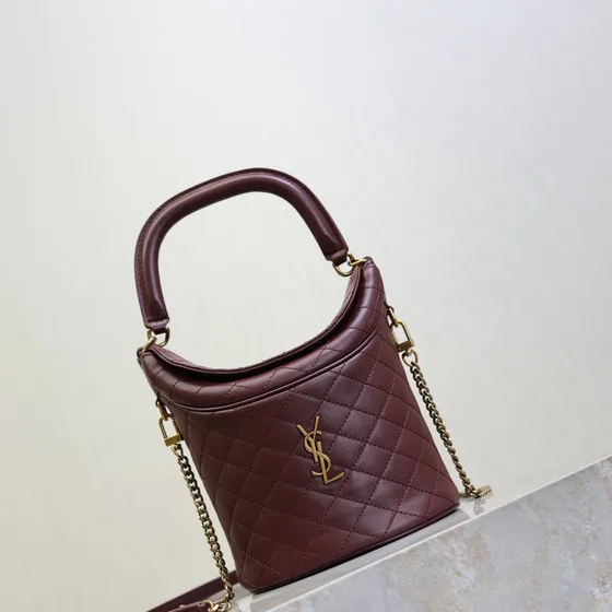 YSL Gaby Asa superior Chain Bolso cubo Borgoña Asa superior