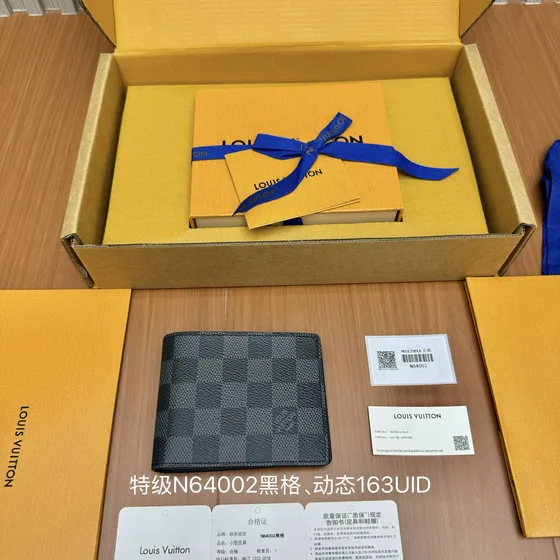 Louis Vuitton Multiple Wallet Graphite Damier Wallet
