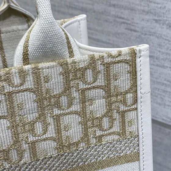 Dior Dior Book Tote Blanc Doré Sac cabas