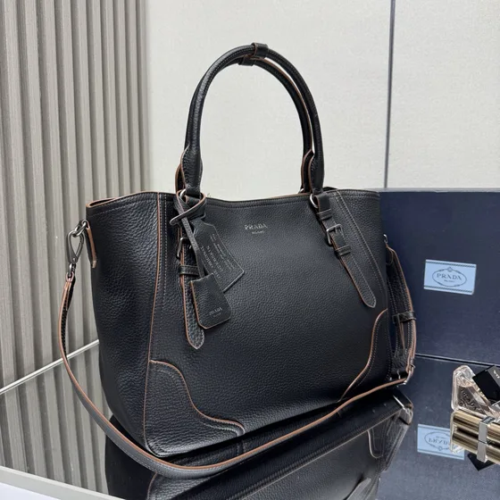 Prada Piel Top-Handle Bag Negro Asa superior