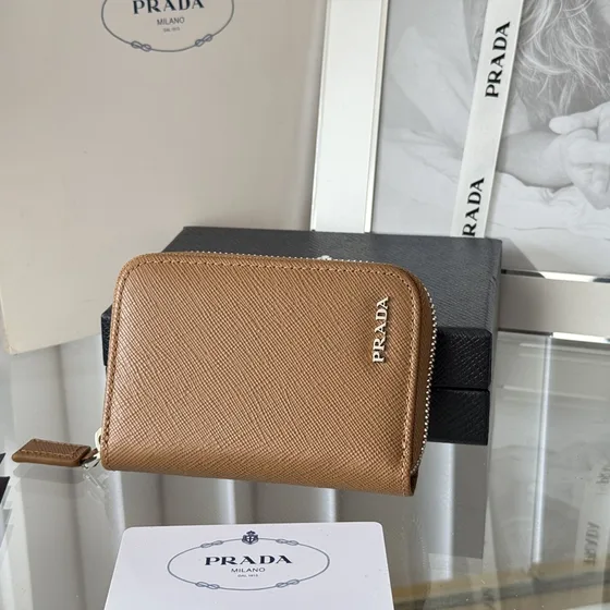 Prada Saffiano Metal Zip Card Holder Caramel Marrom Card Holder