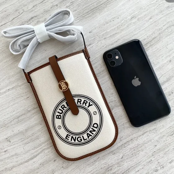 Burberry Logo Graphic Lona Phone Bolso cruzado Beige/Marrón Crossbody