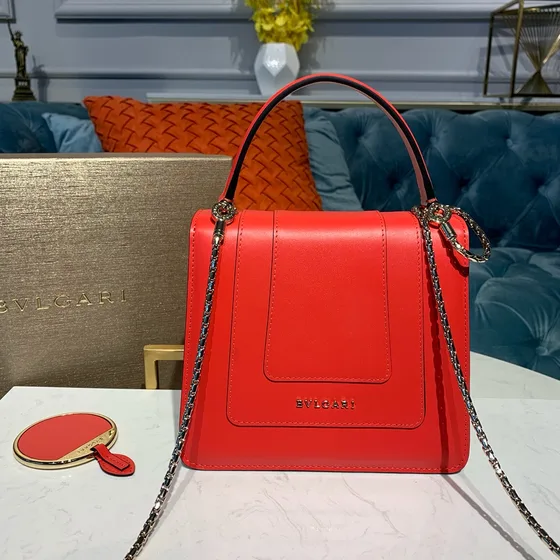 Bvlgari Serpenti Forever Top Handle أحمر Top Handle
