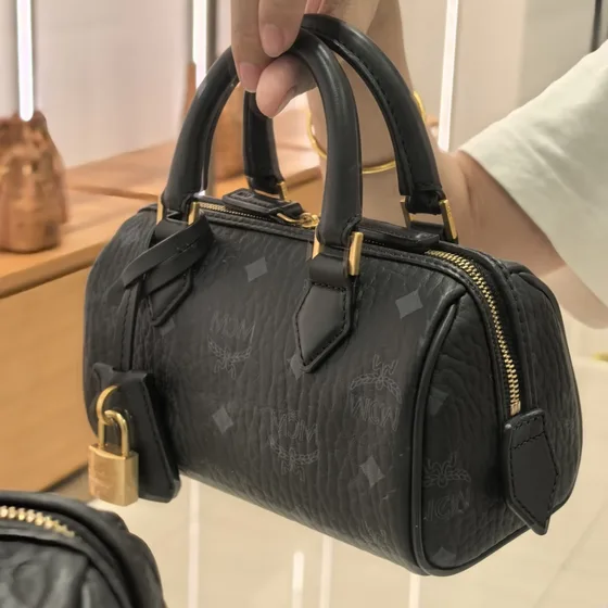 MCM Aren Boston Bag Sort Crossbody
