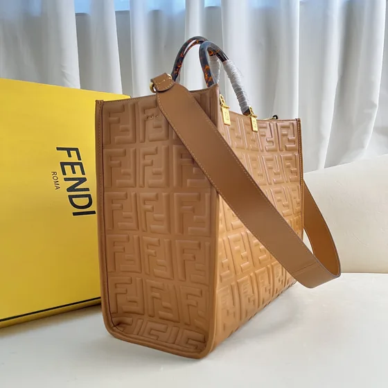 Fendi Sunshine Shopper Tote Beige Shoppertasketur