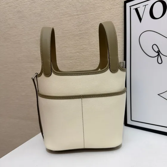 Hermes Carmont Bucket Bag Beige/Olive Hijau Top Handle