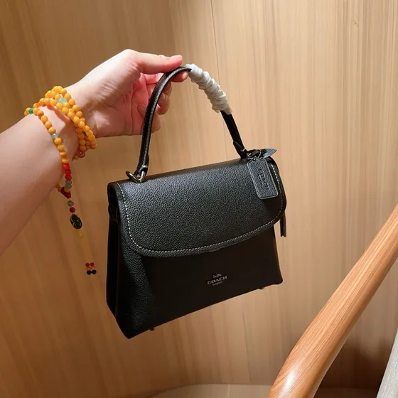 Coach Sydney Satchel Чёрный Верхняя ручка