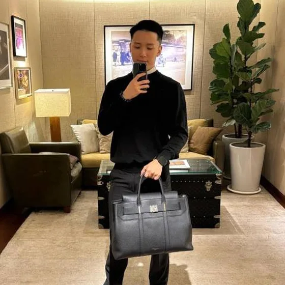 Louis Vuitton M23513 Preto business